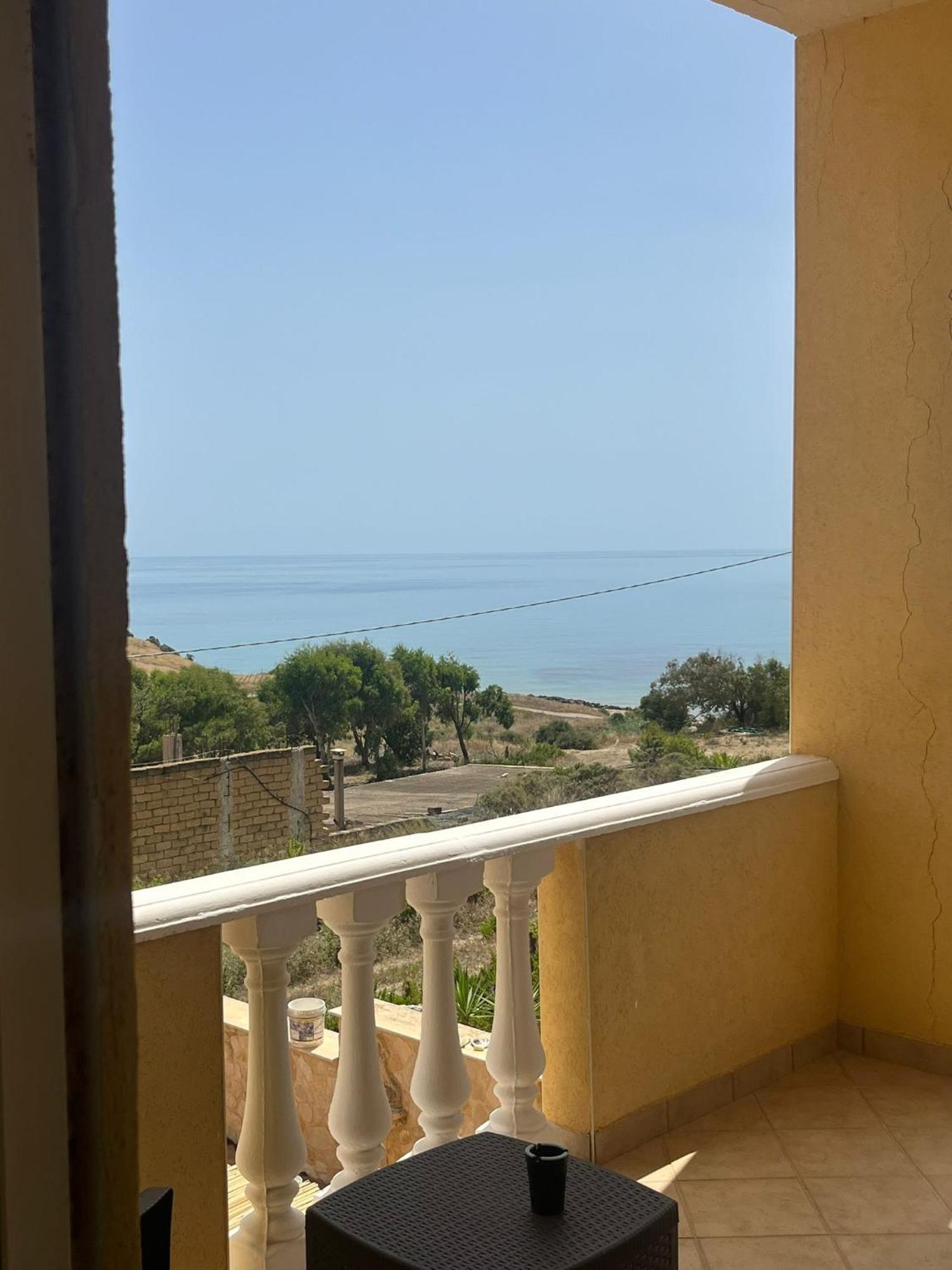 Al Faro Acomodação com café da manhã Realmonte Exterior foto
